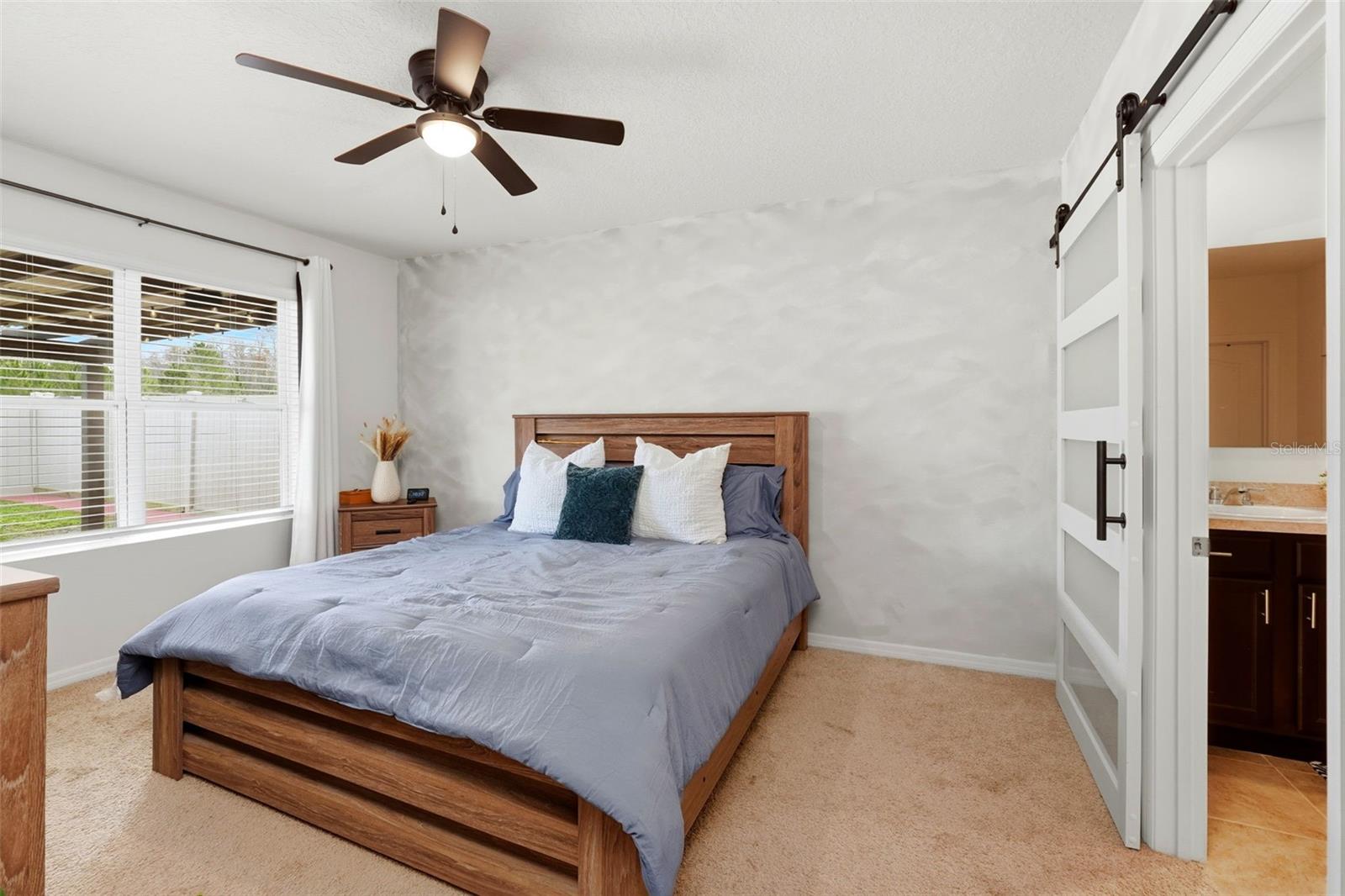 Image 21 of 38 For 1315 Fox Squirrel Drive