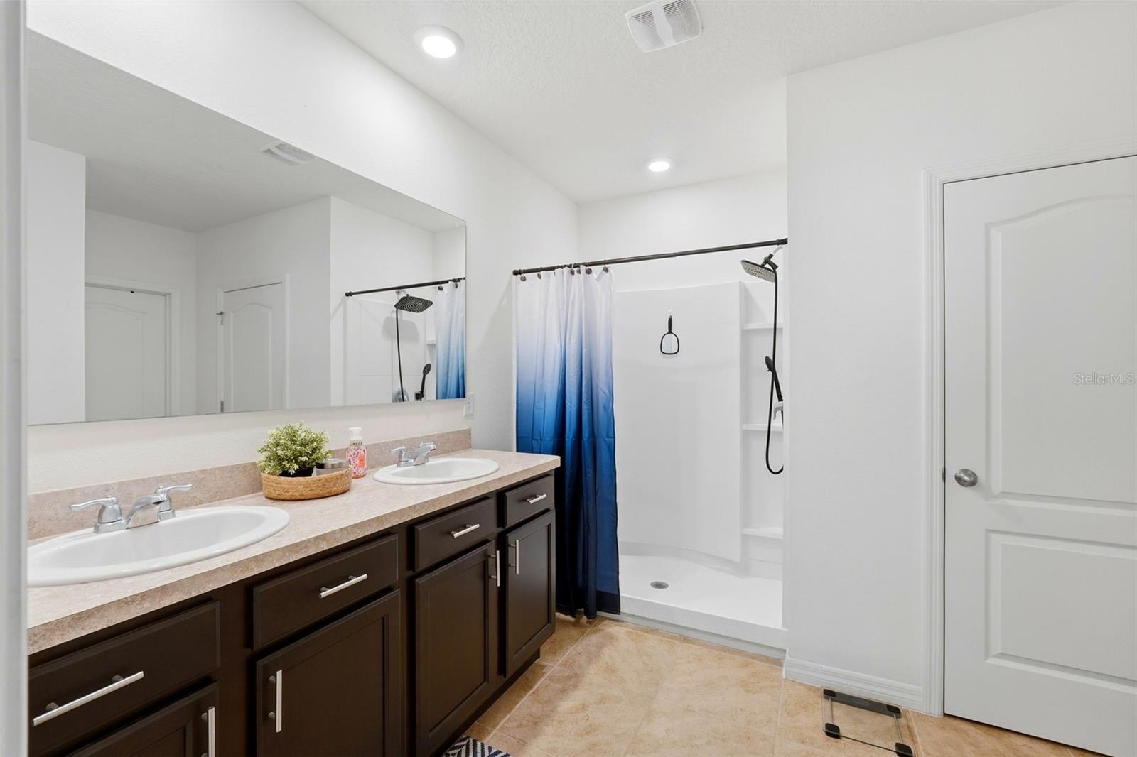 Image 23 of 38 For 1315 Fox Squirrel Drive