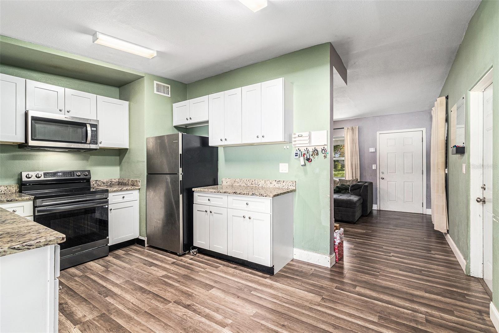 Image 7 of 28 For 1713 27th Street