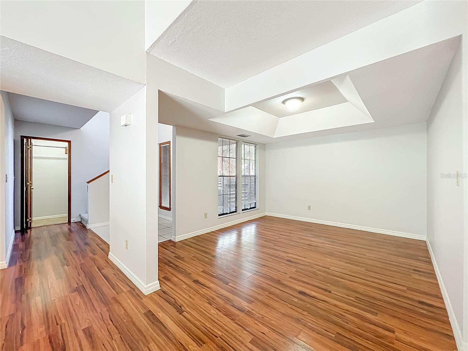 Image 11 of 72 For 116 Raintree Drive