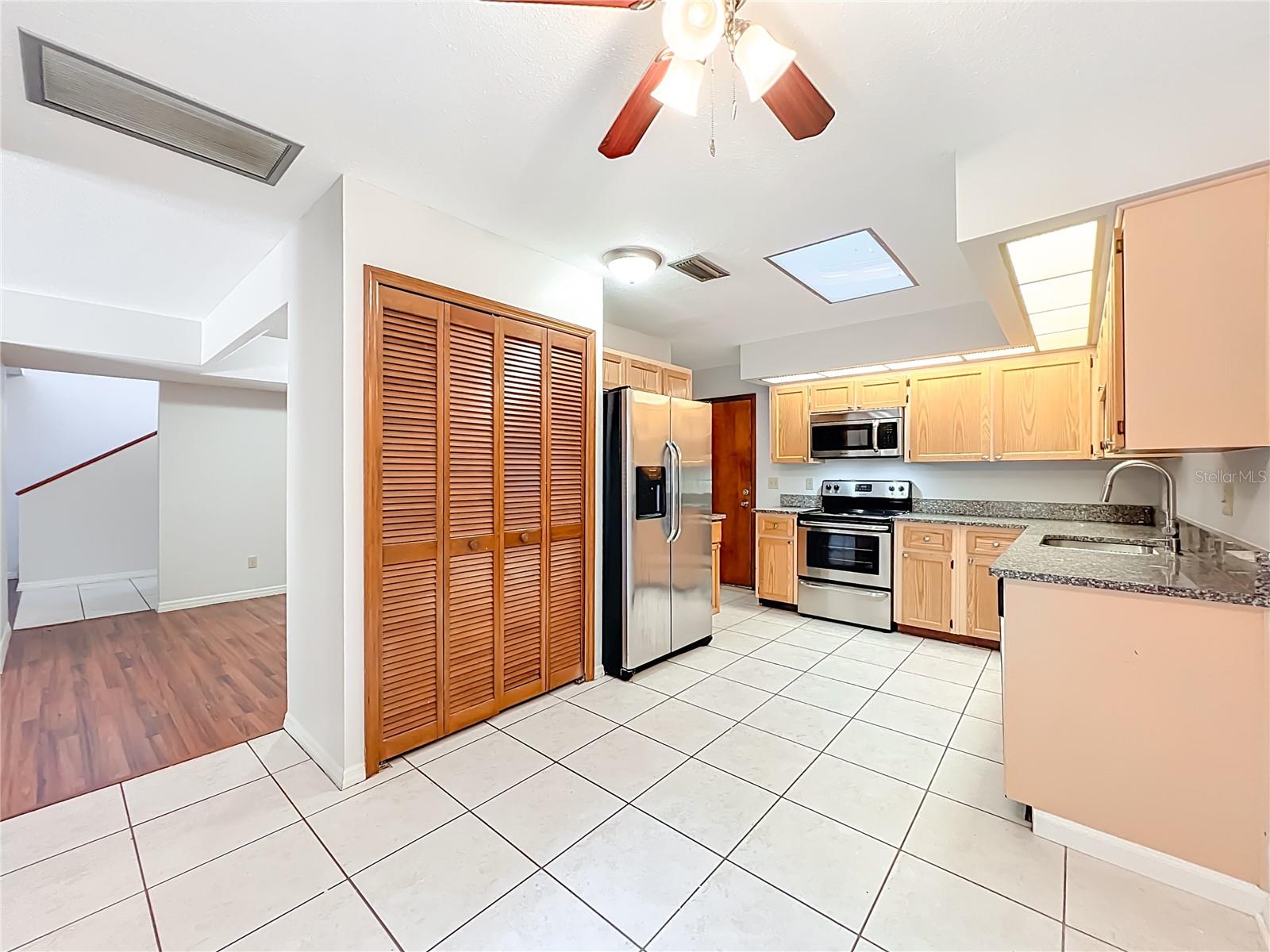 Image 15 of 72 For 116 Raintree Drive