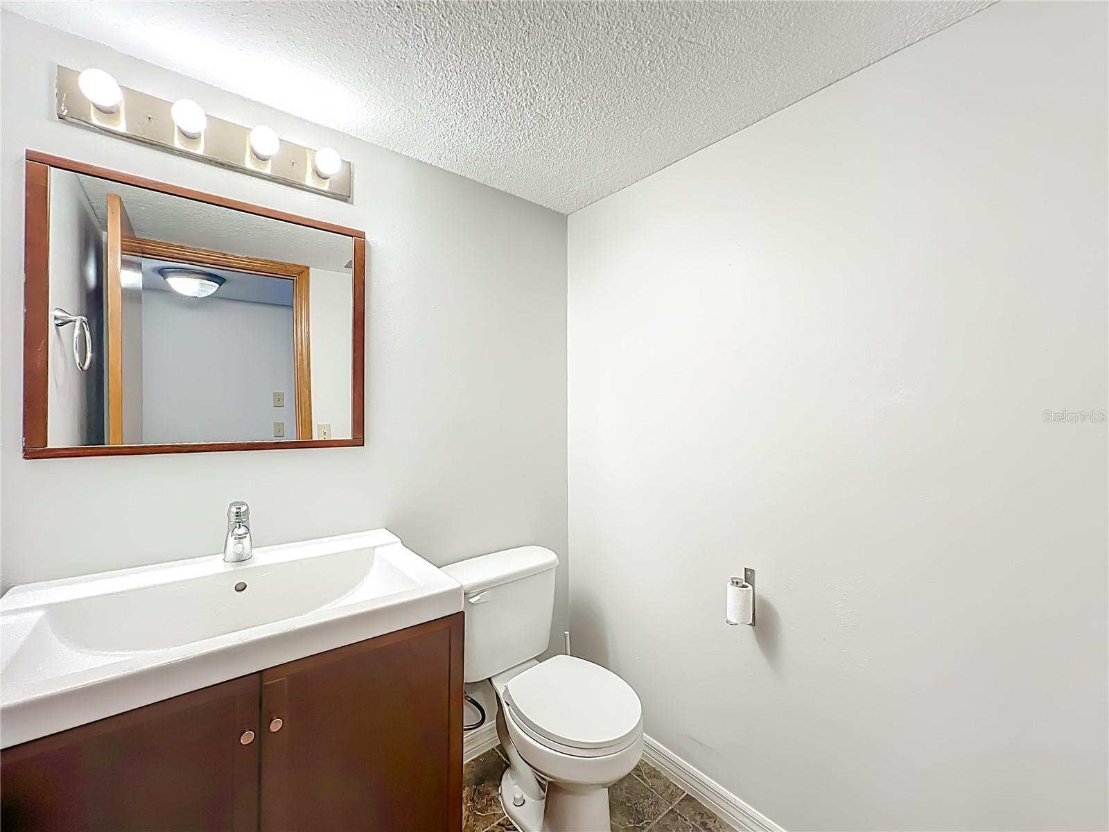 Image 26 of 72 For 116 Raintree Drive