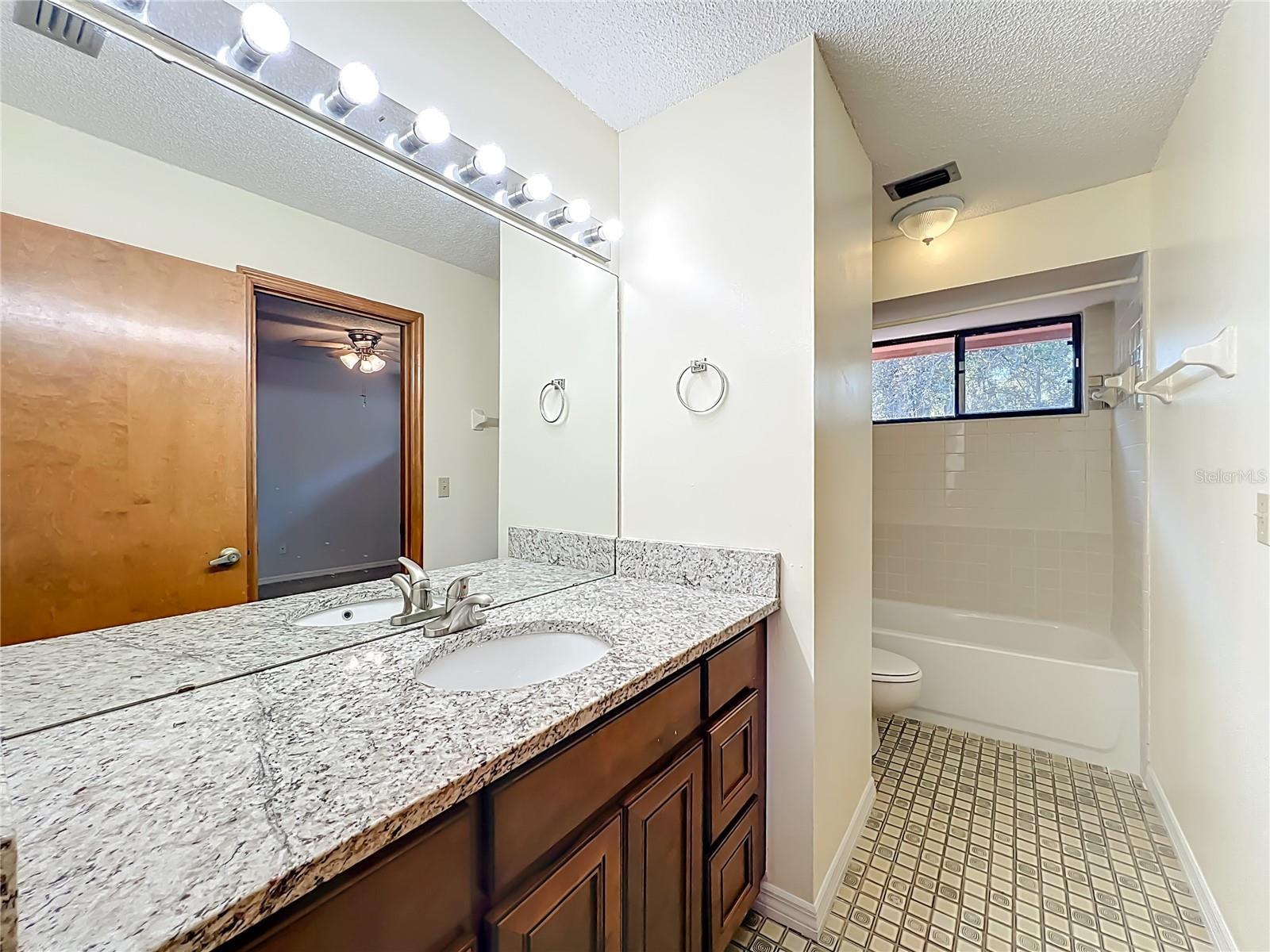 Image 29 of 72 For 116 Raintree Drive