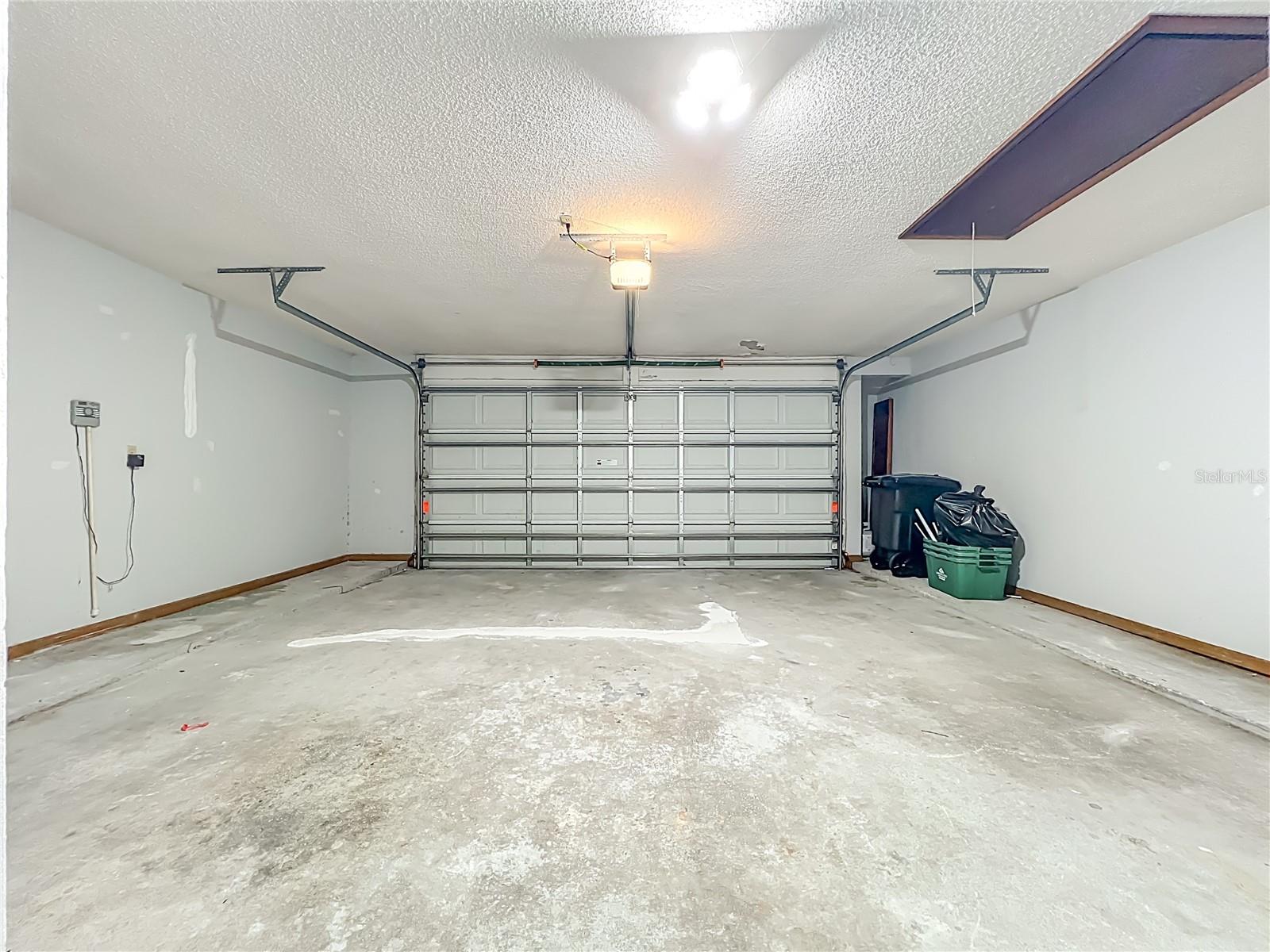 Image 36 of 72 For 116 Raintree Drive