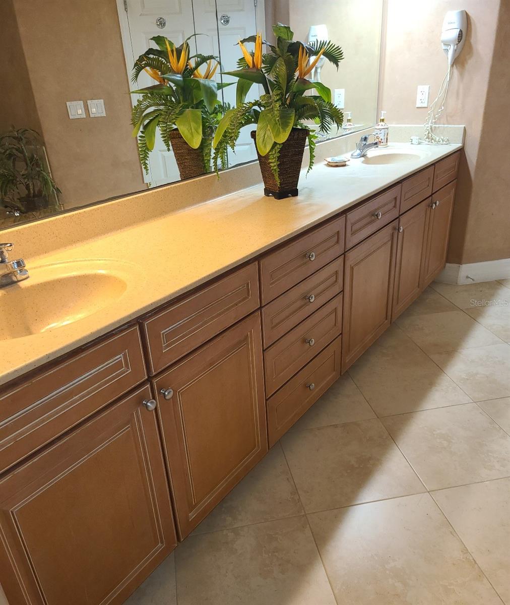 Image 11 of 24 For 711 Atlantic Avenue Unit 202