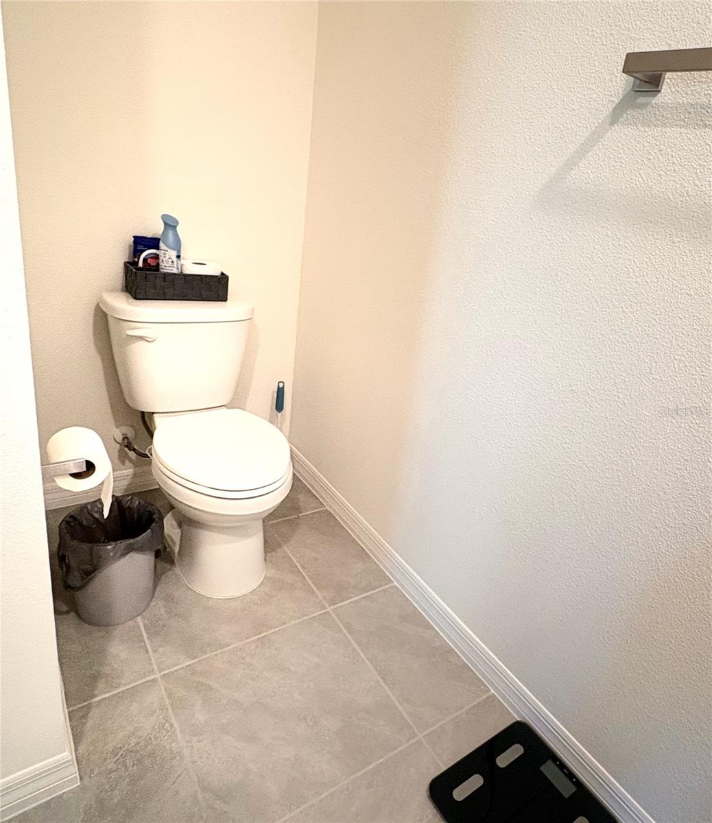 Image 14 of 29 For 983 King Parc Road