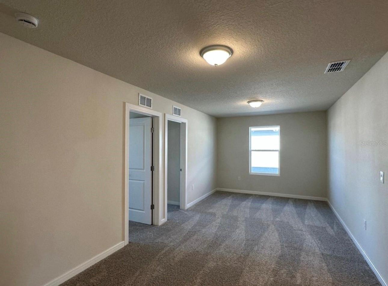 Image 20 of 39 For 5322 Royal Point