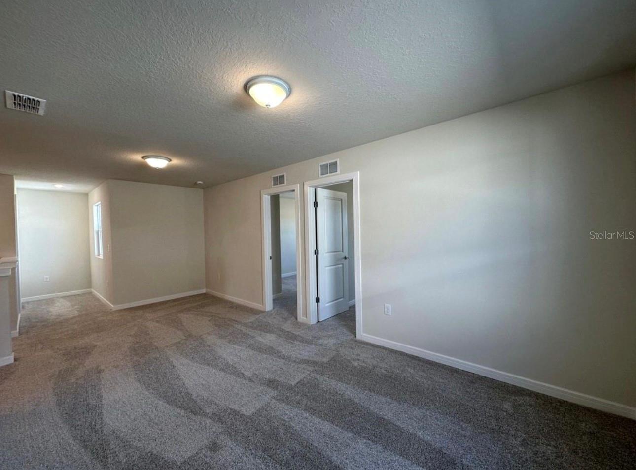 Image 29 of 39 For 5322 Royal Point