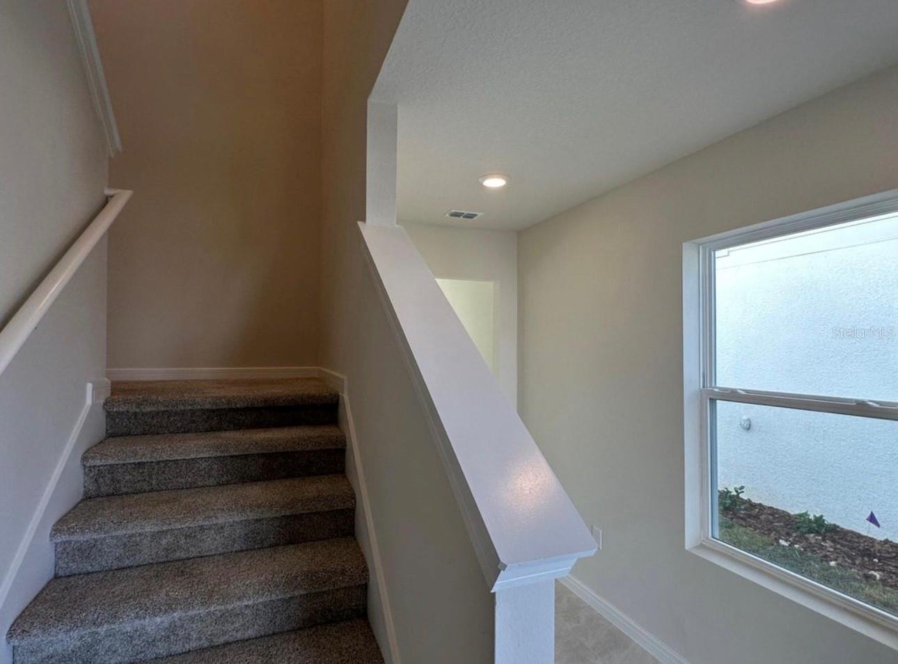 Image 30 of 39 For 5322 Royal Point