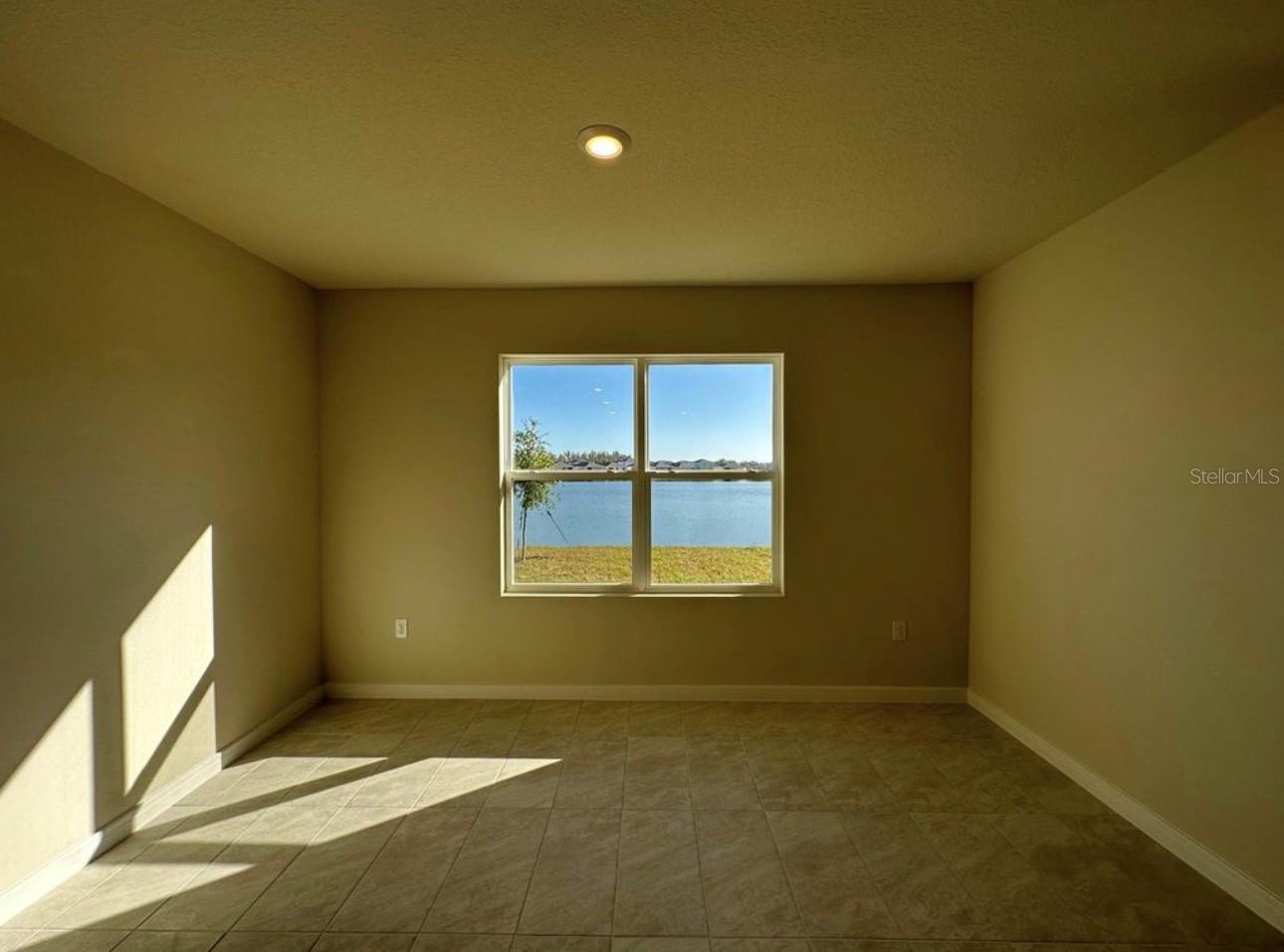 Image 32 of 39 For 5322 Royal Point