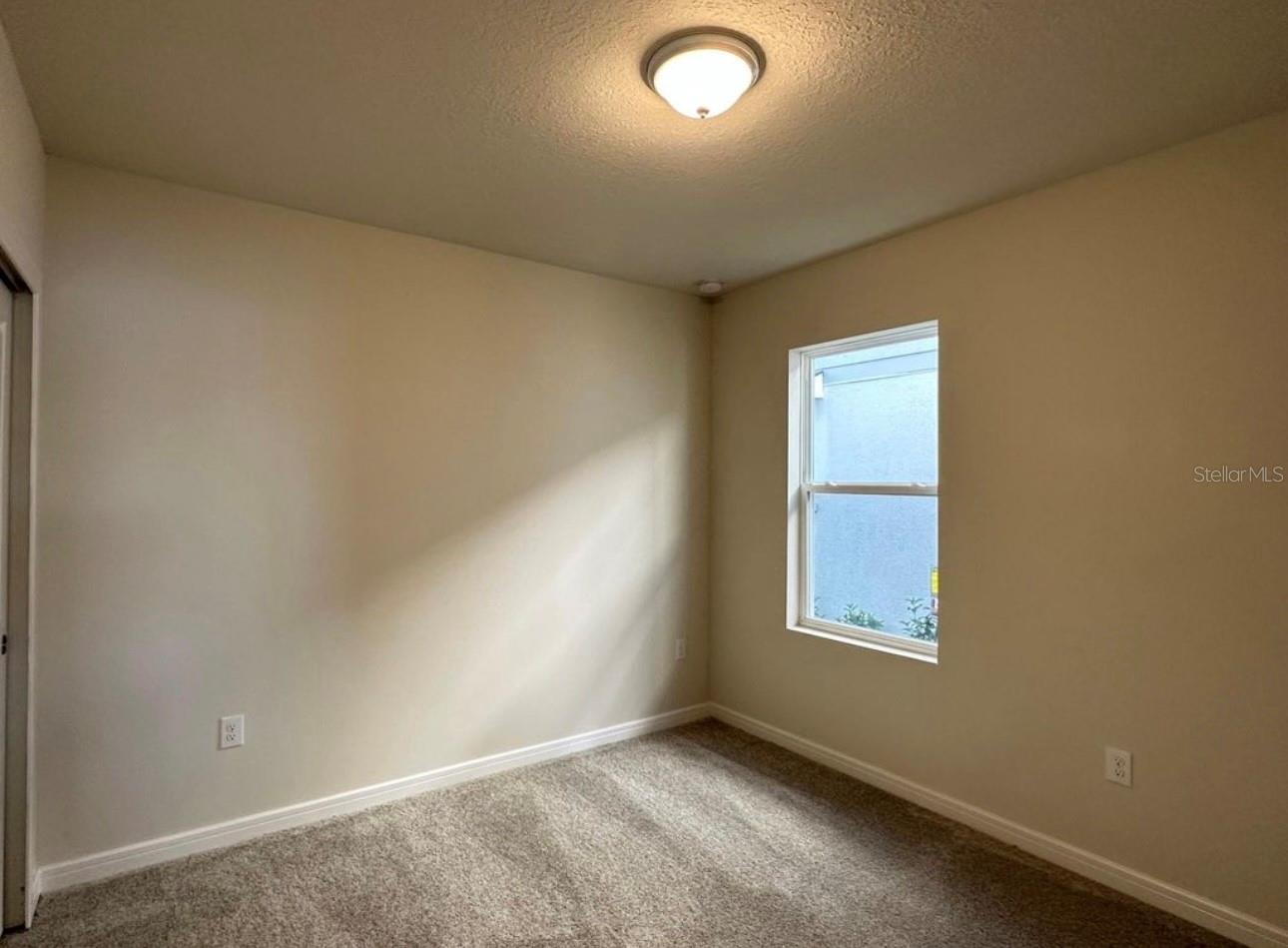 Image 37 of 39 For 5322 Royal Point