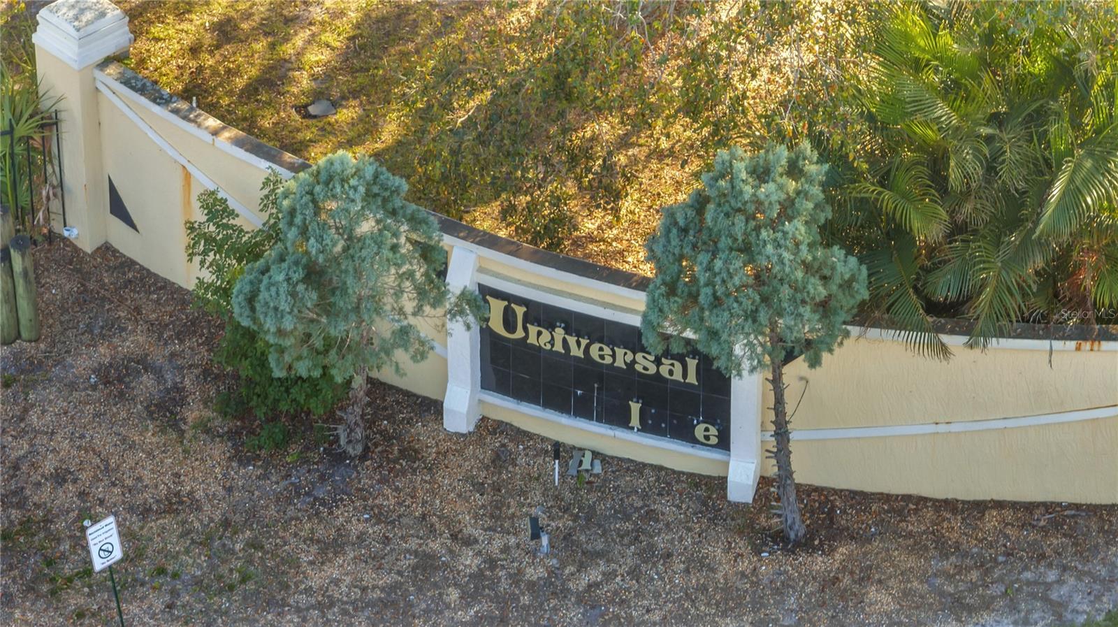 Image 36 of 48 For 1074 Universal Rest Place