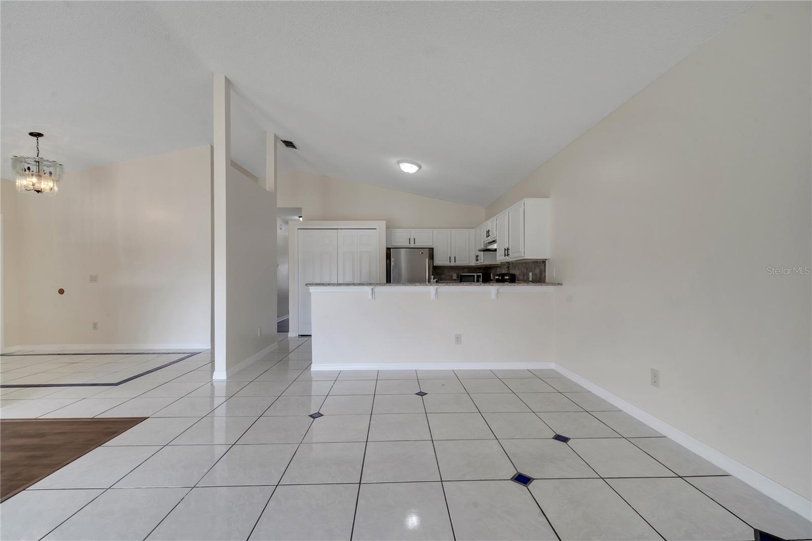 Image 39 of 48 For 1074 Universal Rest Place