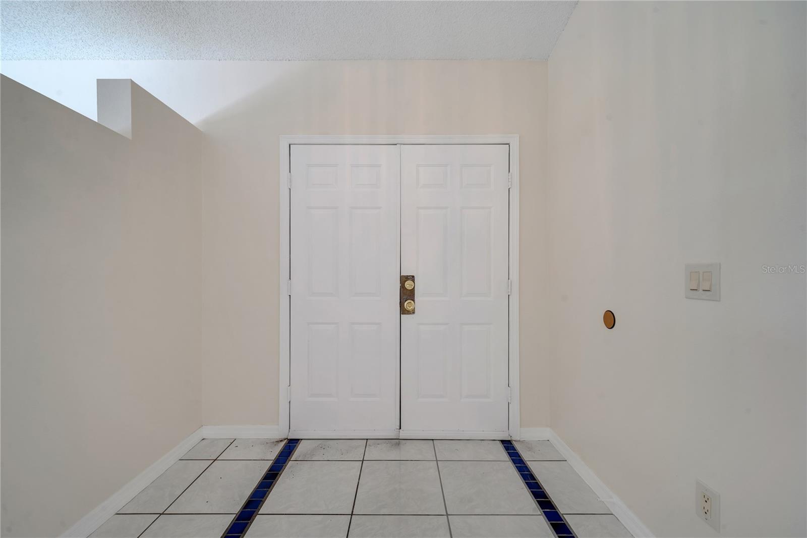 Image 48 of 48 For 1074 Universal Rest Place