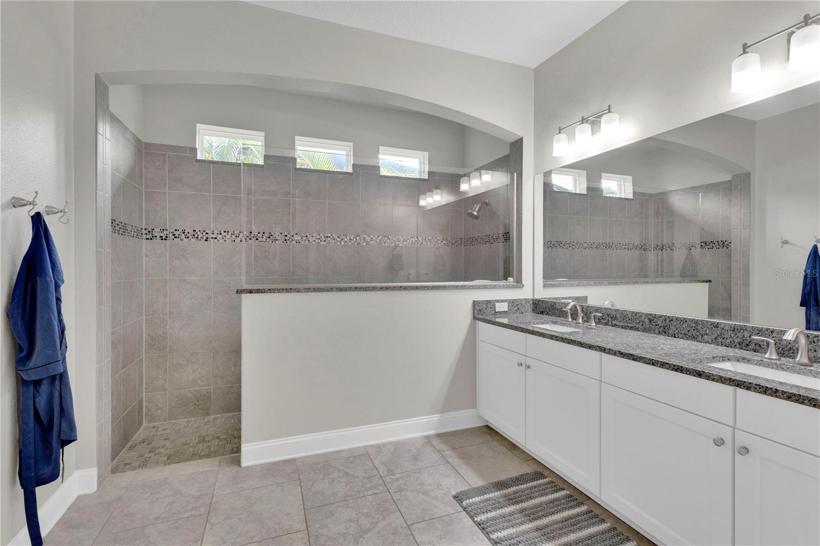 Image 18 of 39 For 16437 Good Hearth Boulevard