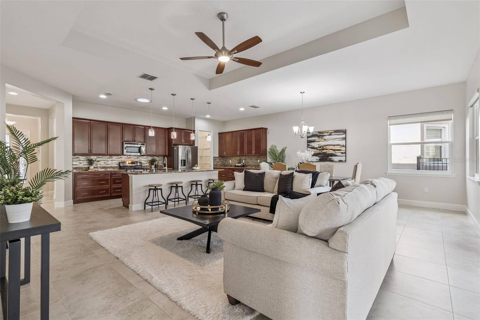 Image 12 of 51 For 1653 Victoria Gardens Drive