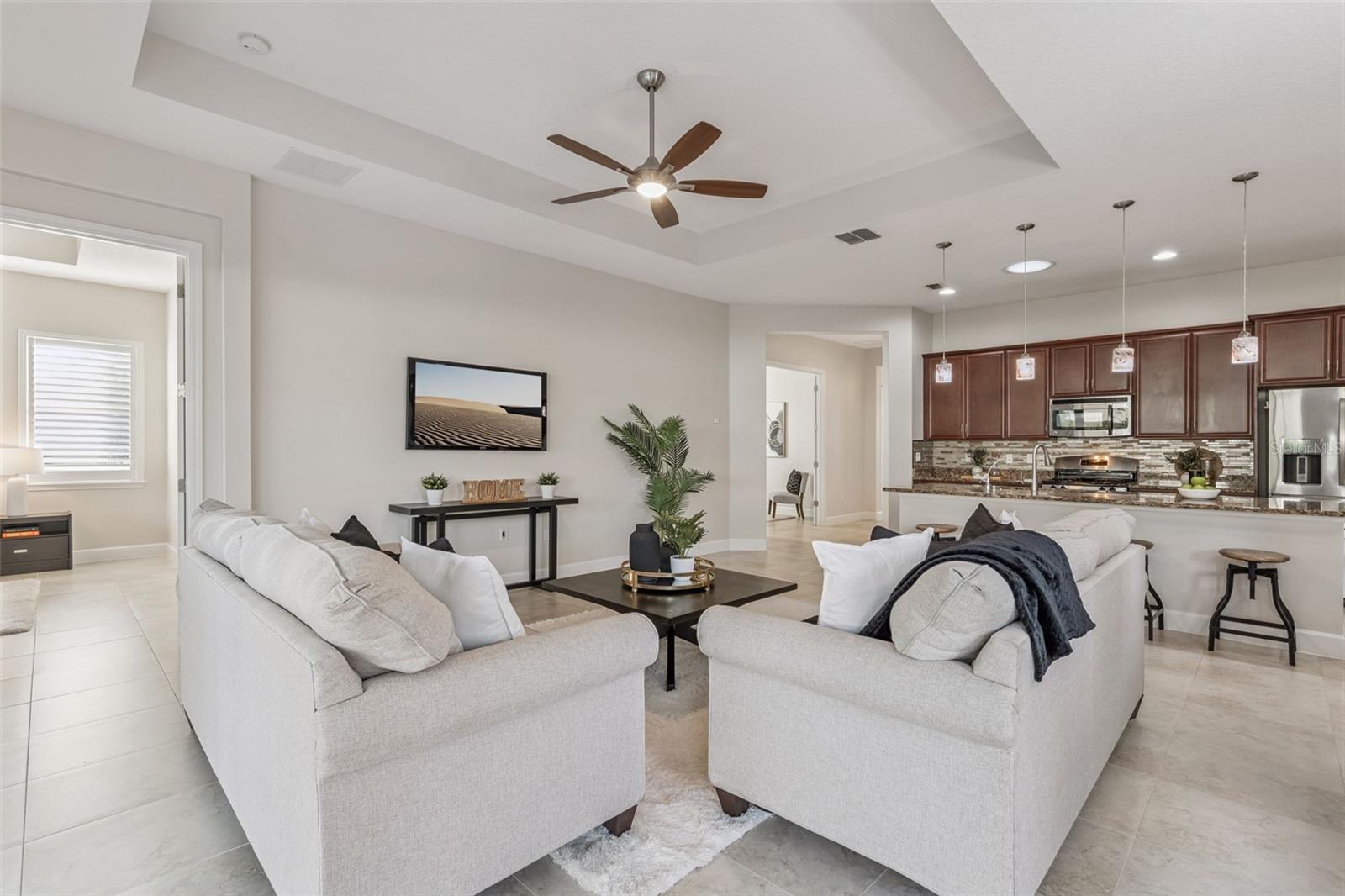 Image 14 of 51 For 1653 Victoria Gardens Drive