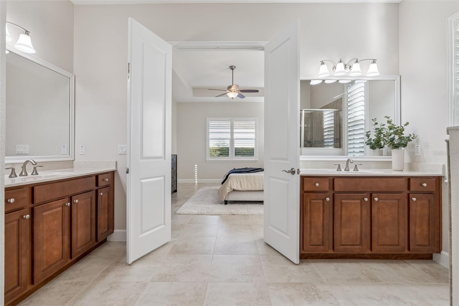 Image 22 of 51 For 1653 Victoria Gardens Drive