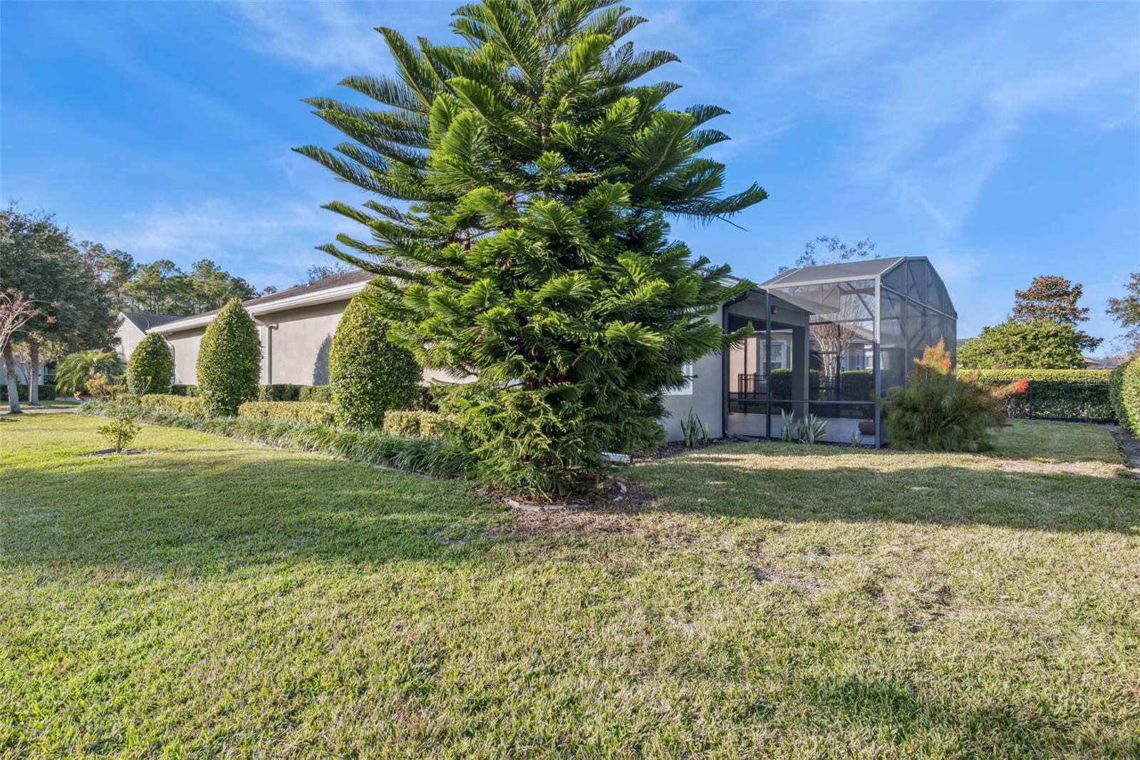 Image 33 of 51 For 1653 Victoria Gardens Drive