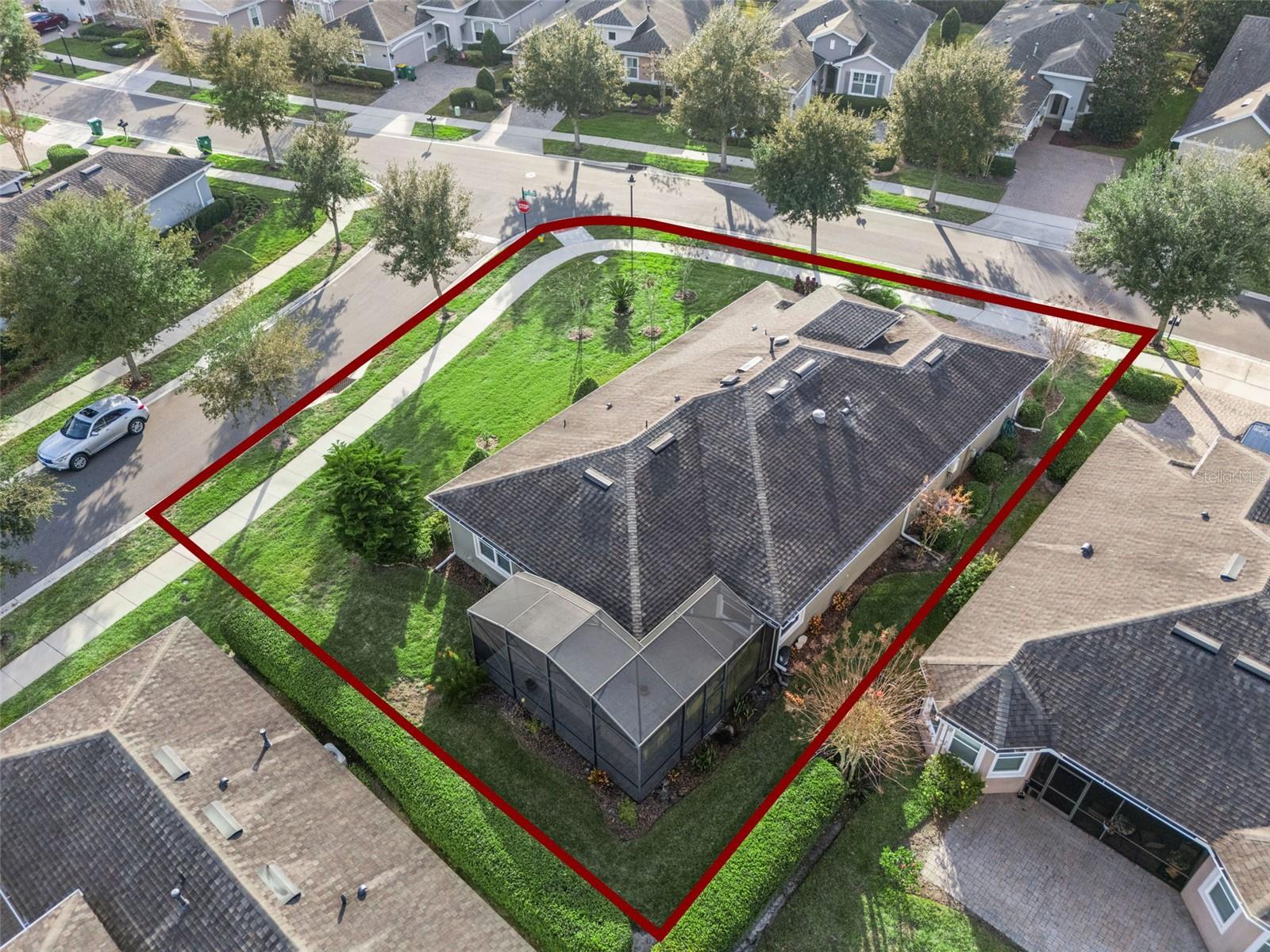 Image 37 of 51 For 1653 Victoria Gardens Drive