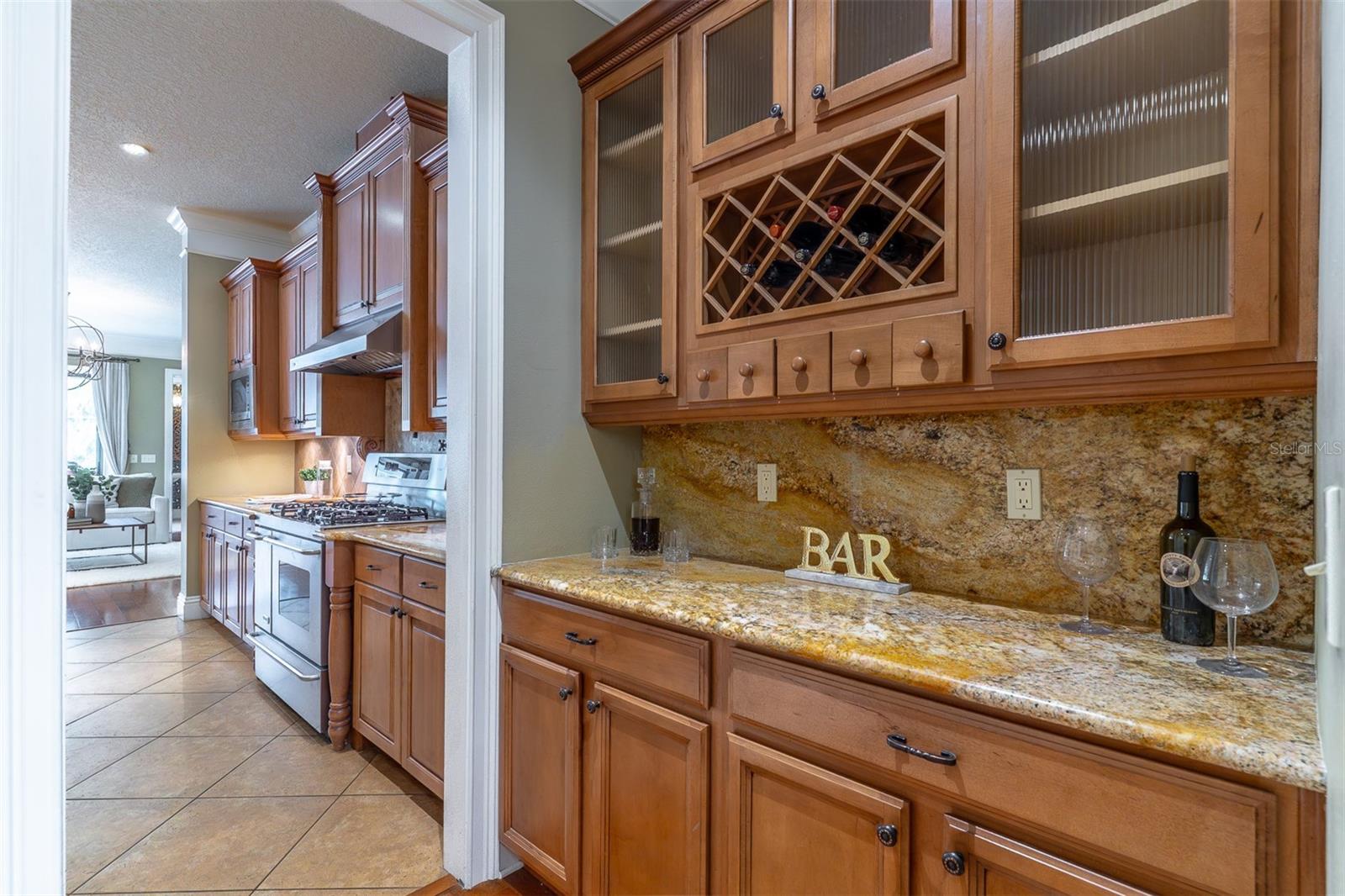 Image 16 of 81 For 2750 Lee Shore Loop