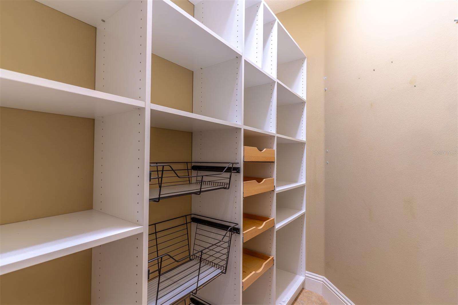 Image 21 of 81 For 2750 Lee Shore Loop