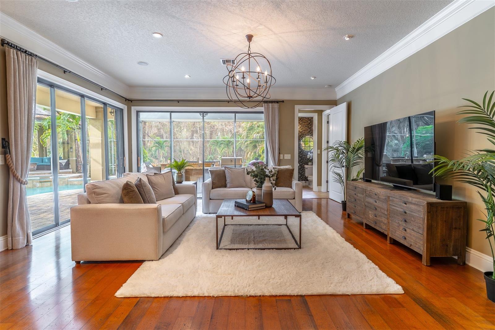 Image 25 of 81 For 2750 Lee Shore Loop