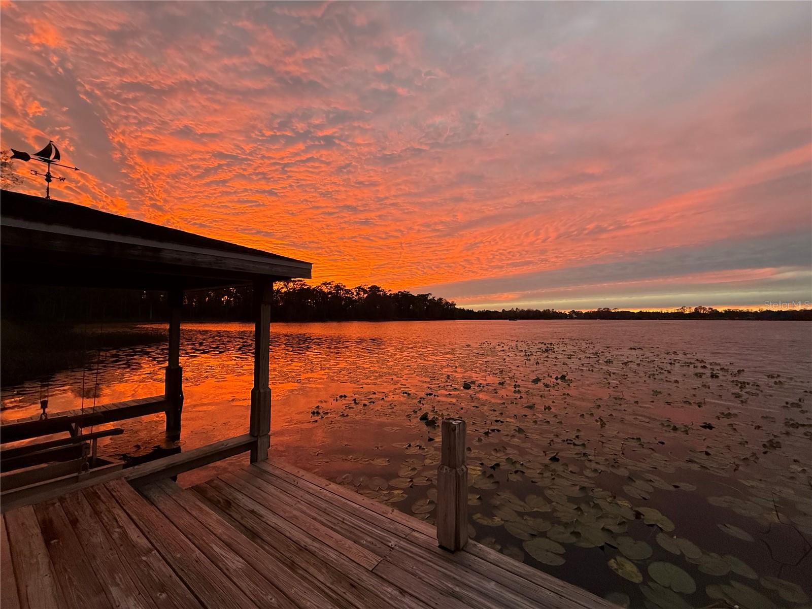 Image 4 of 81 For 2750 Lee Shore Loop