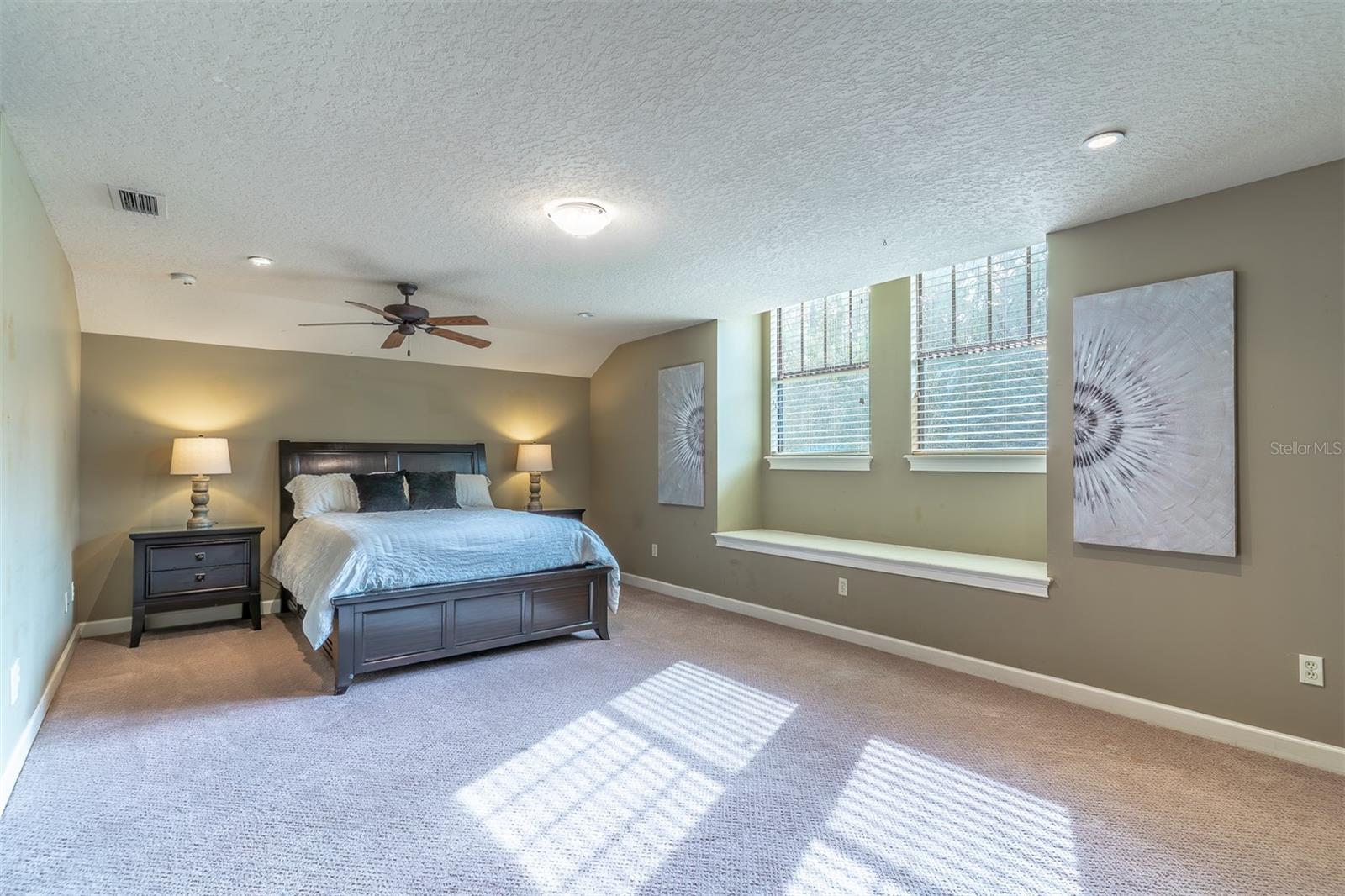 Image 45 of 81 For 2750 Lee Shore Loop