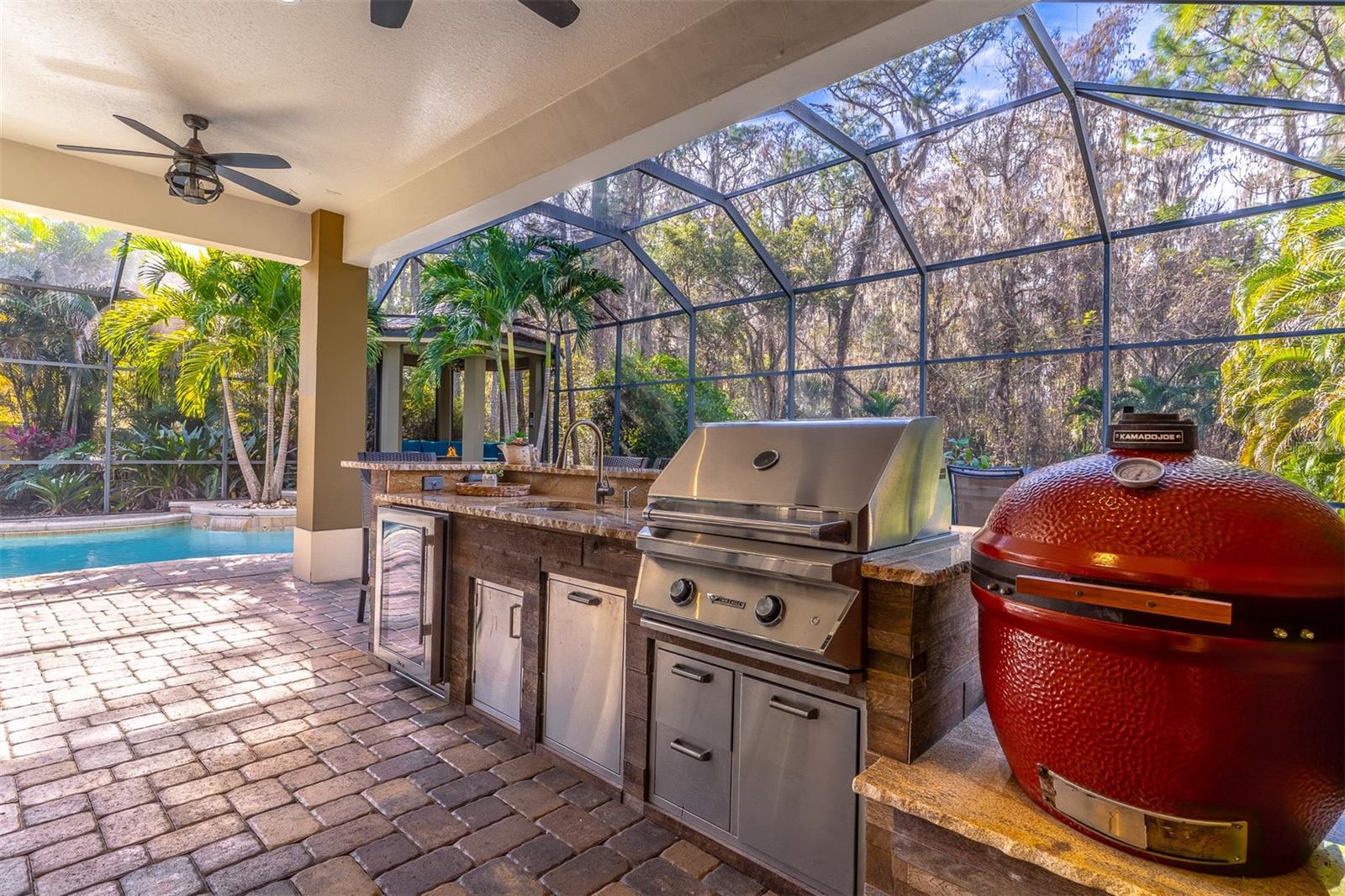 Image 50 of 81 For 2750 Lee Shore Loop