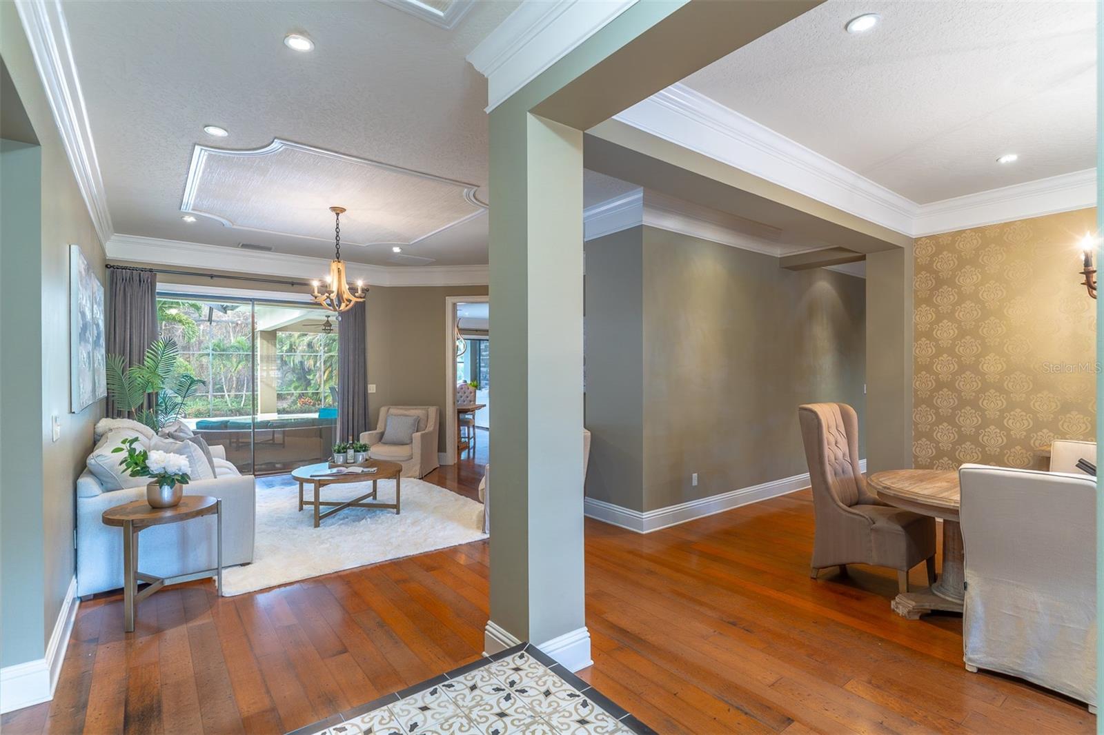 Image 9 of 81 For 2750 Lee Shore Loop