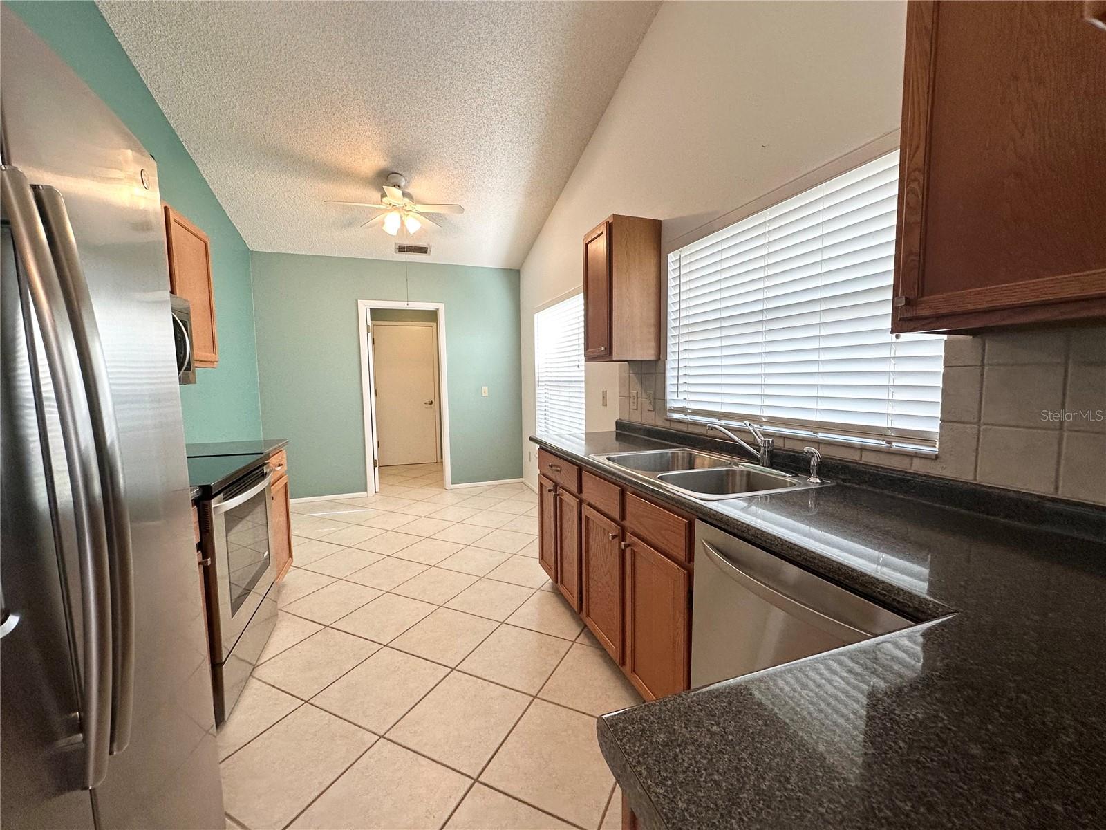 Image 12 of 28 For 1571 Margarete Crescent Drive