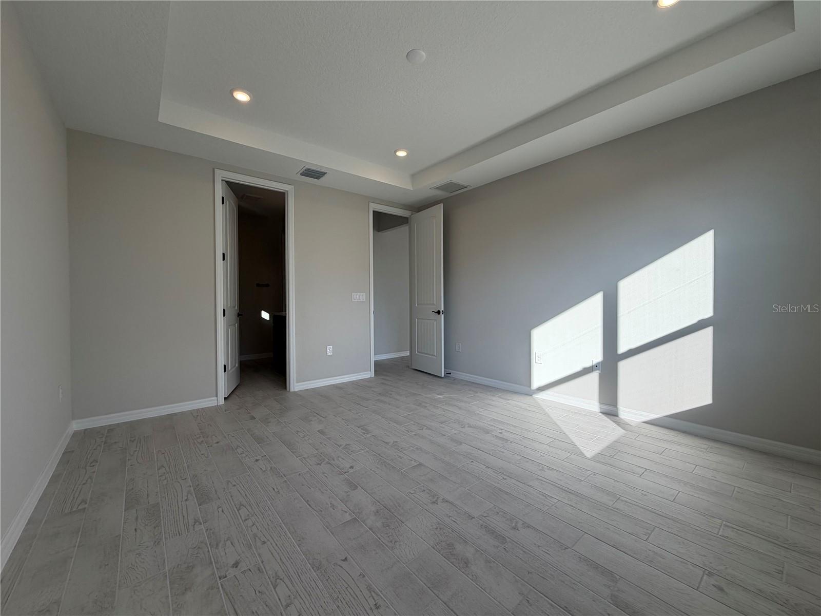 Image 19 of 25 For 5648 Flame Vine Way