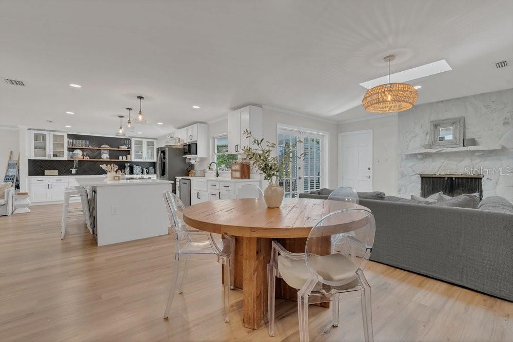 Image 16 of 38 For 106 Butler Street