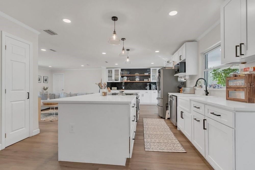 Image 7 of 38 For 106 Butler Street