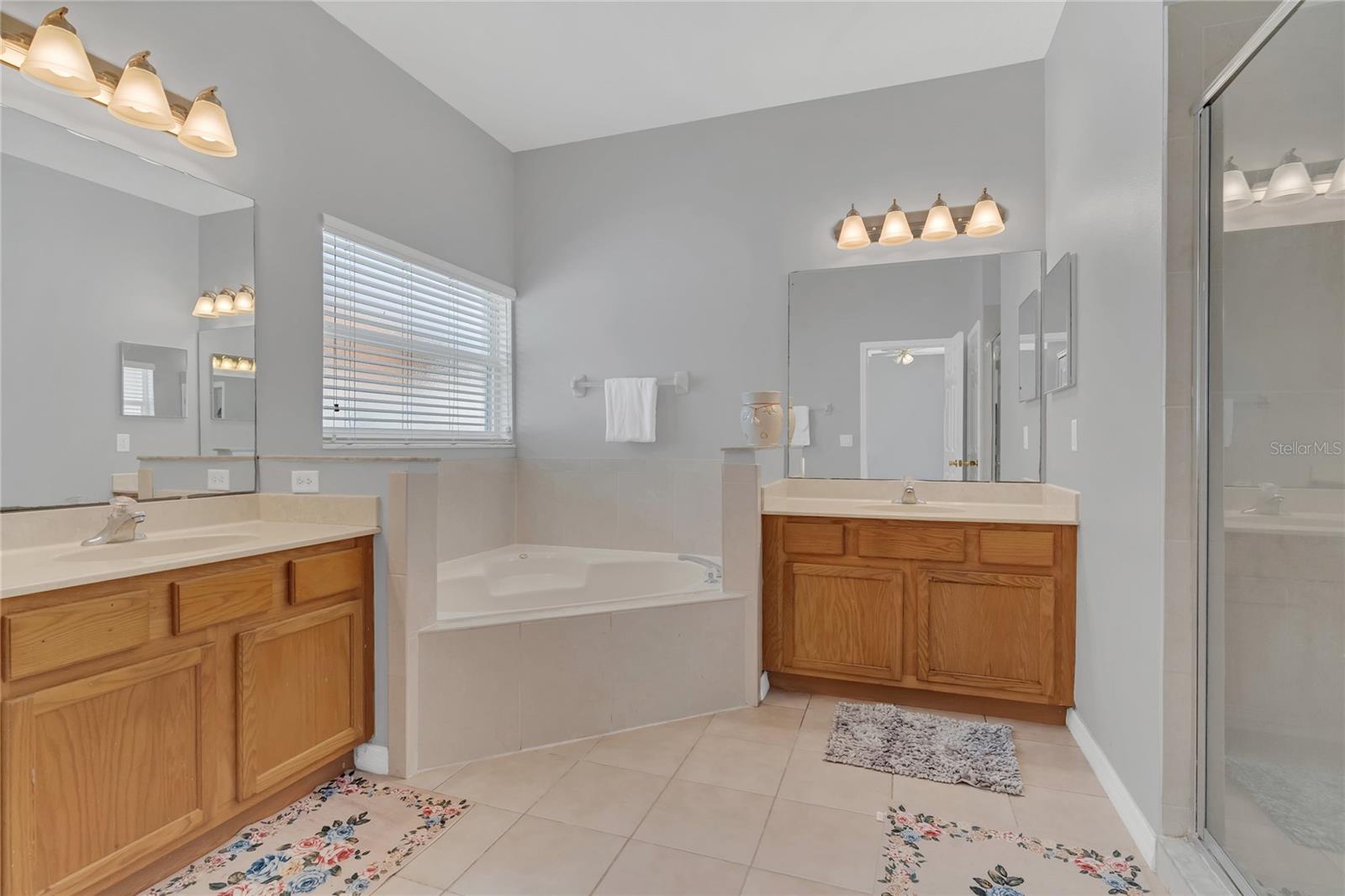 Image 23 of 38 For 2526 Volta Circle