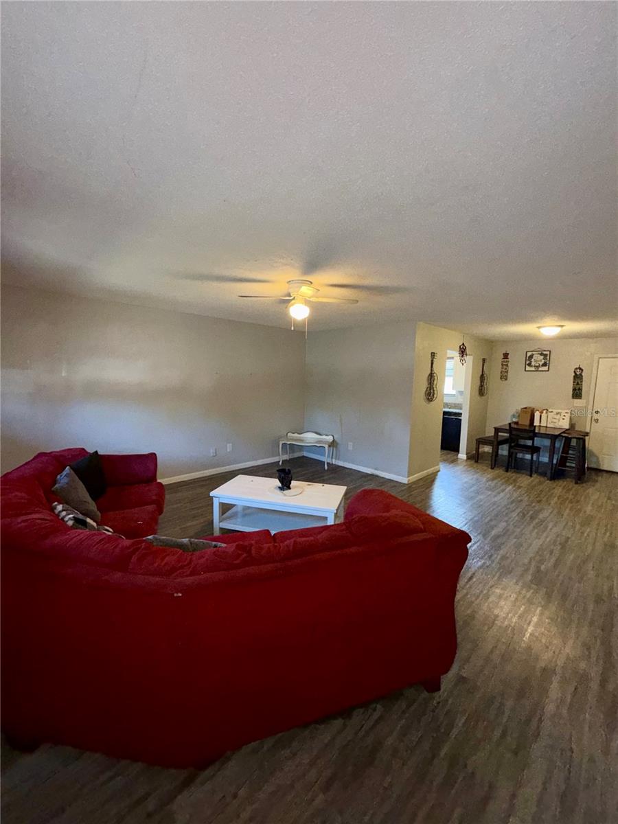 Image 3 of 14 For 638 Lpga Boulevard B