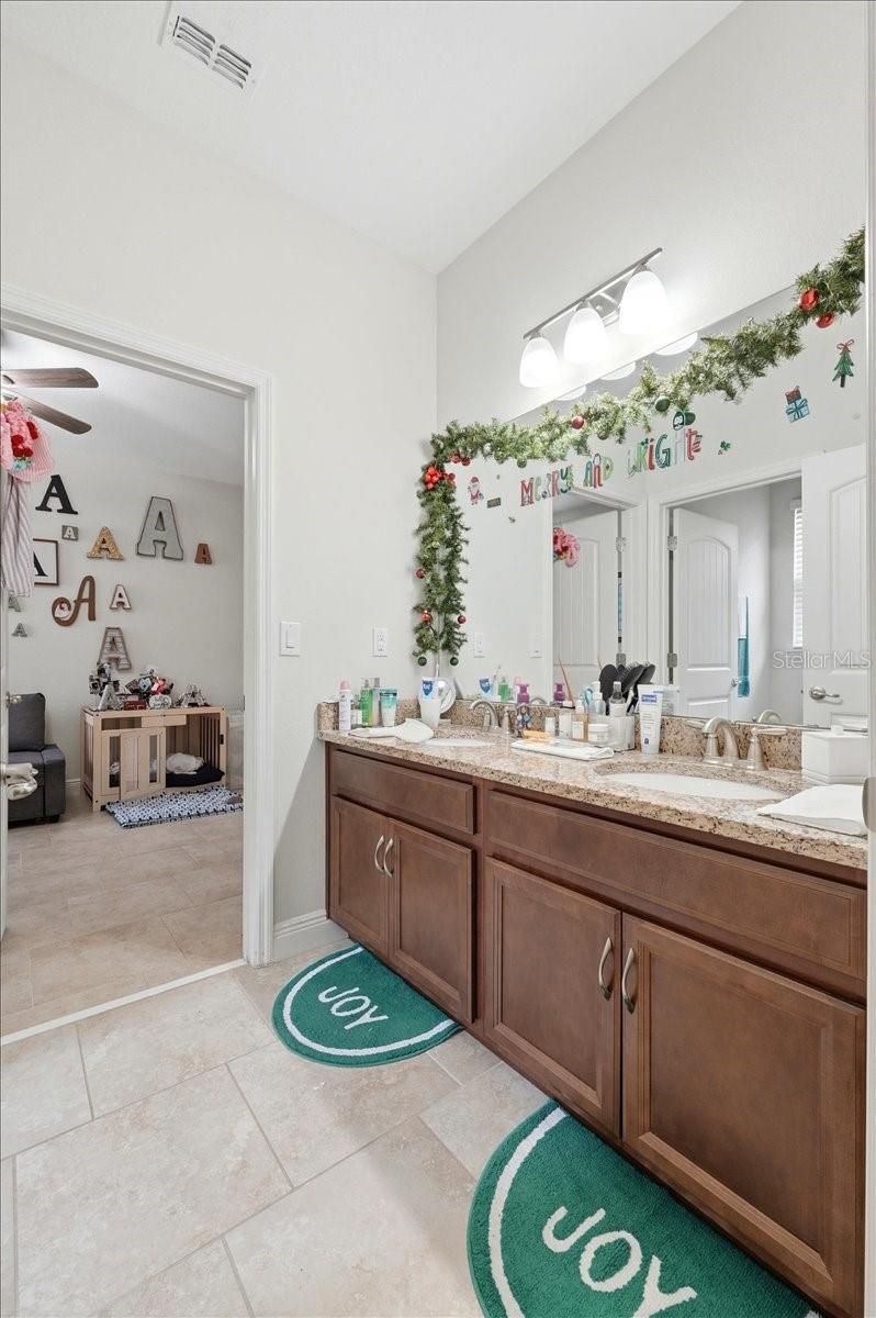 Image 17 of 24 For 136 Casa Bella Blvd