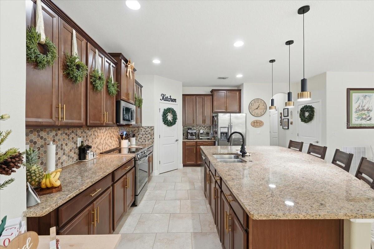 Image 4 of 24 For 136 Casa Bella Blvd