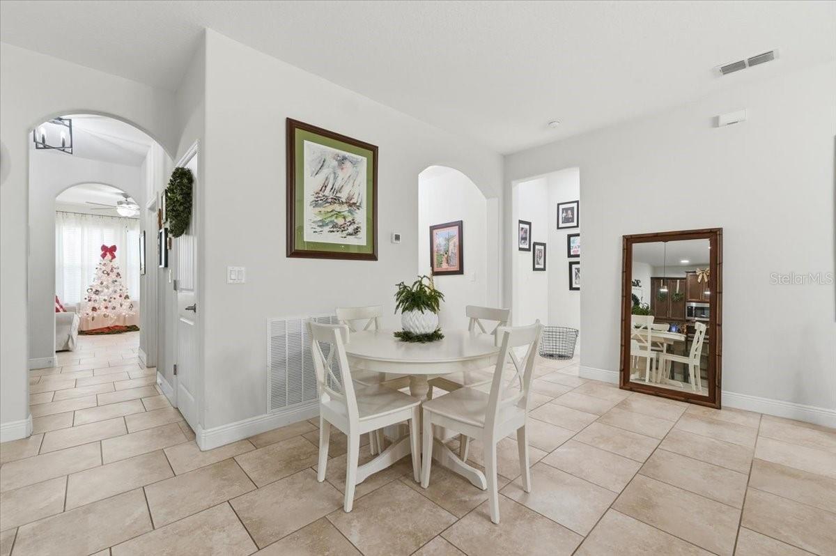 Image 8 of 24 For 136 Casa Bella Blvd