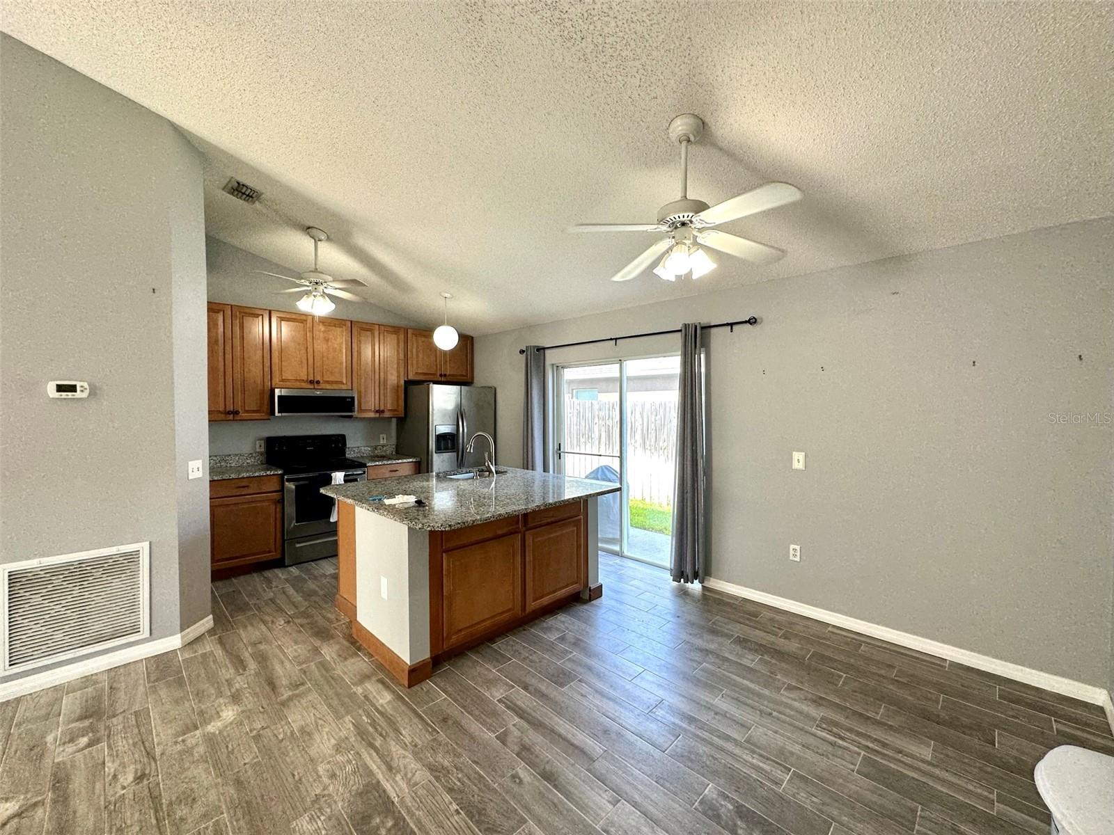 Image 3 of 11 For 7650 Harbor Bend Circle