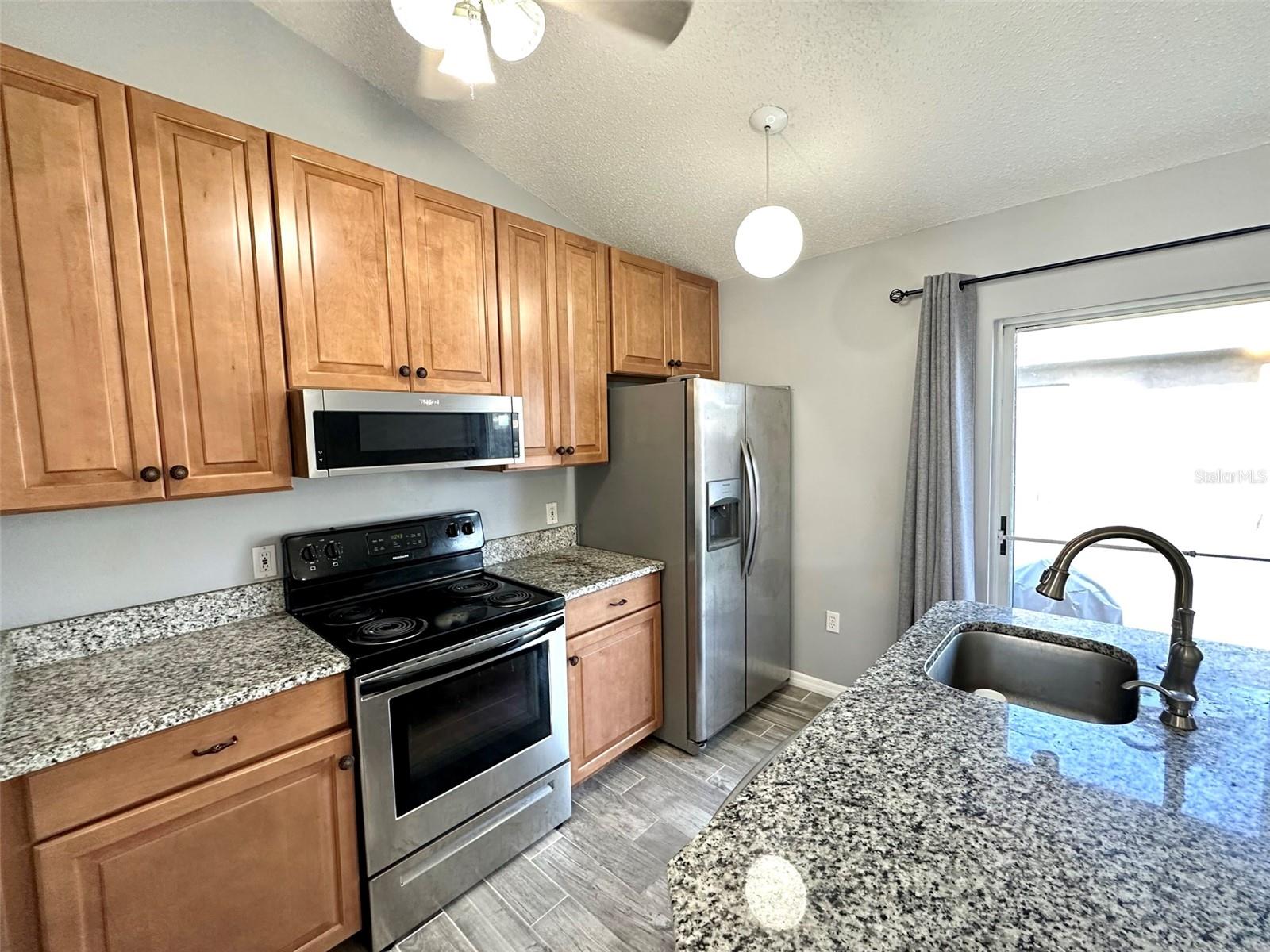 Image 4 of 11 For 7650 Harbor Bend Circle