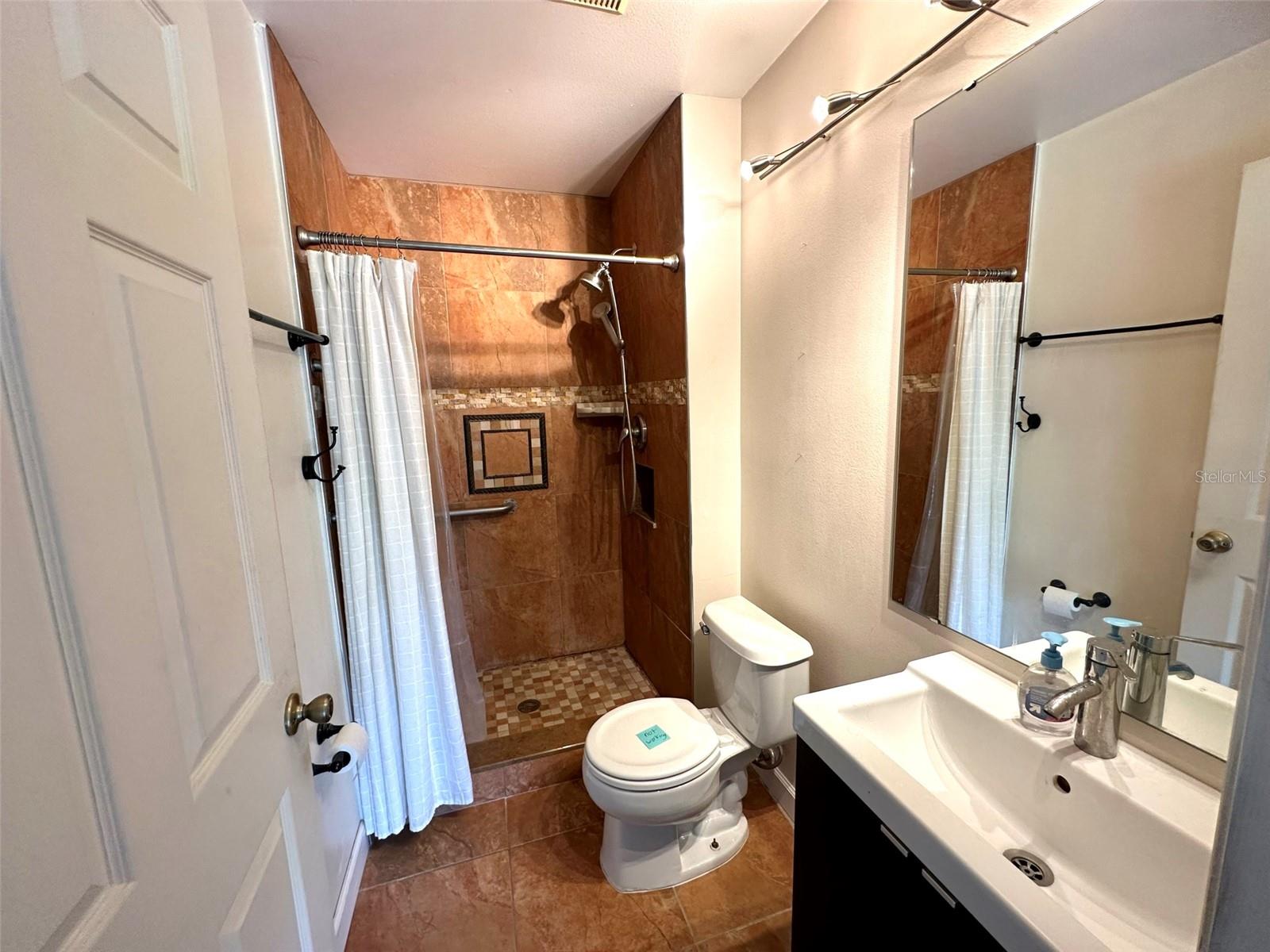 Image 7 of 11 For 7650 Harbor Bend Circle