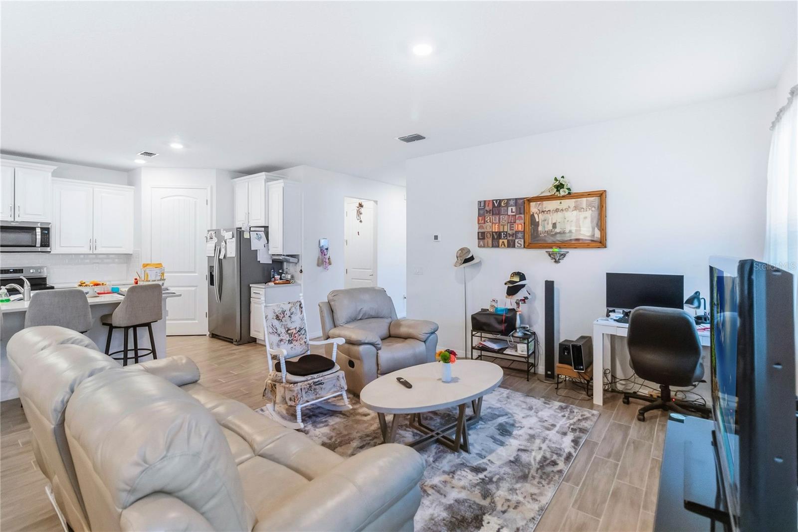 Image 10 of 39 For 17478 Blazing Star Circle