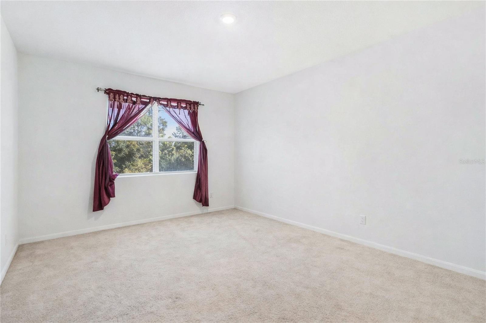 Image 16 of 39 For 17478 Blazing Star Circle