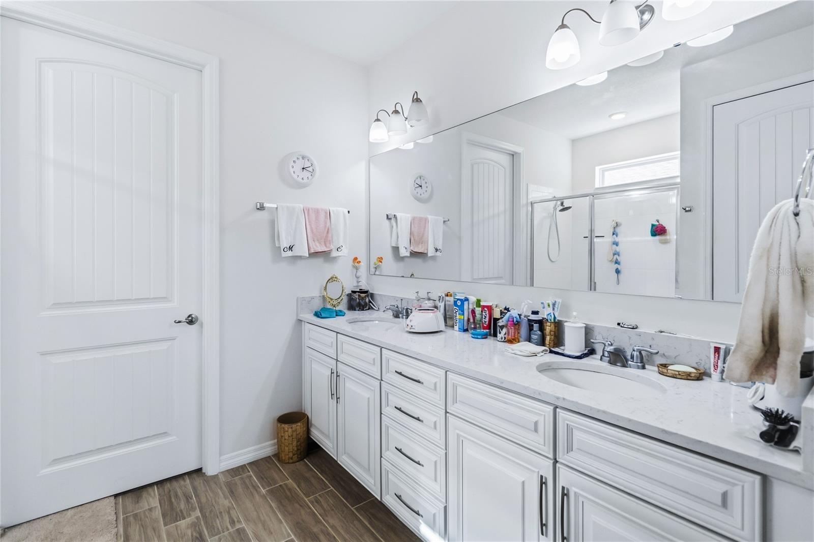 Image 18 of 39 For 17478 Blazing Star Circle