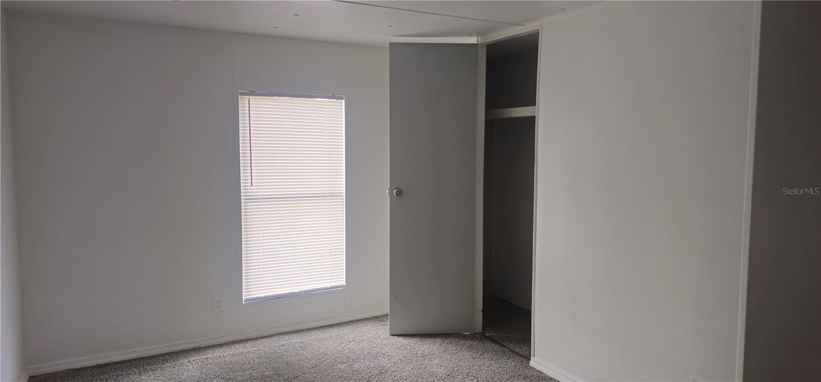 Image 20 of 31 For 221 Sunshine Boulevard