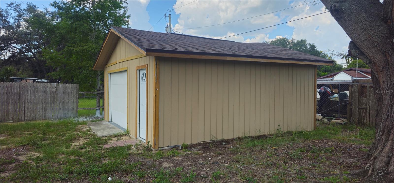 Image 27 of 31 For 221 Sunshine Boulevard