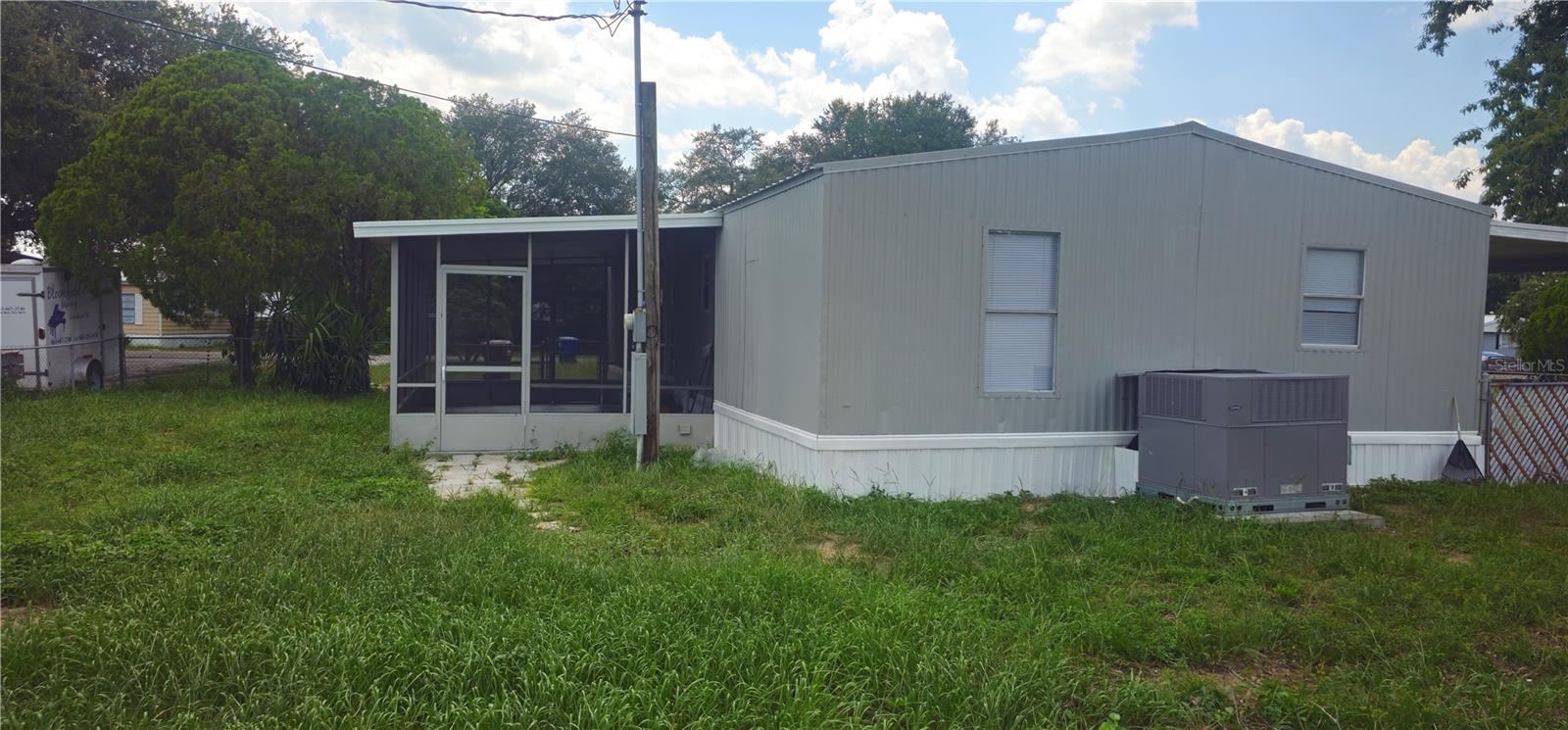 Image 28 of 31 For 221 Sunshine Boulevard