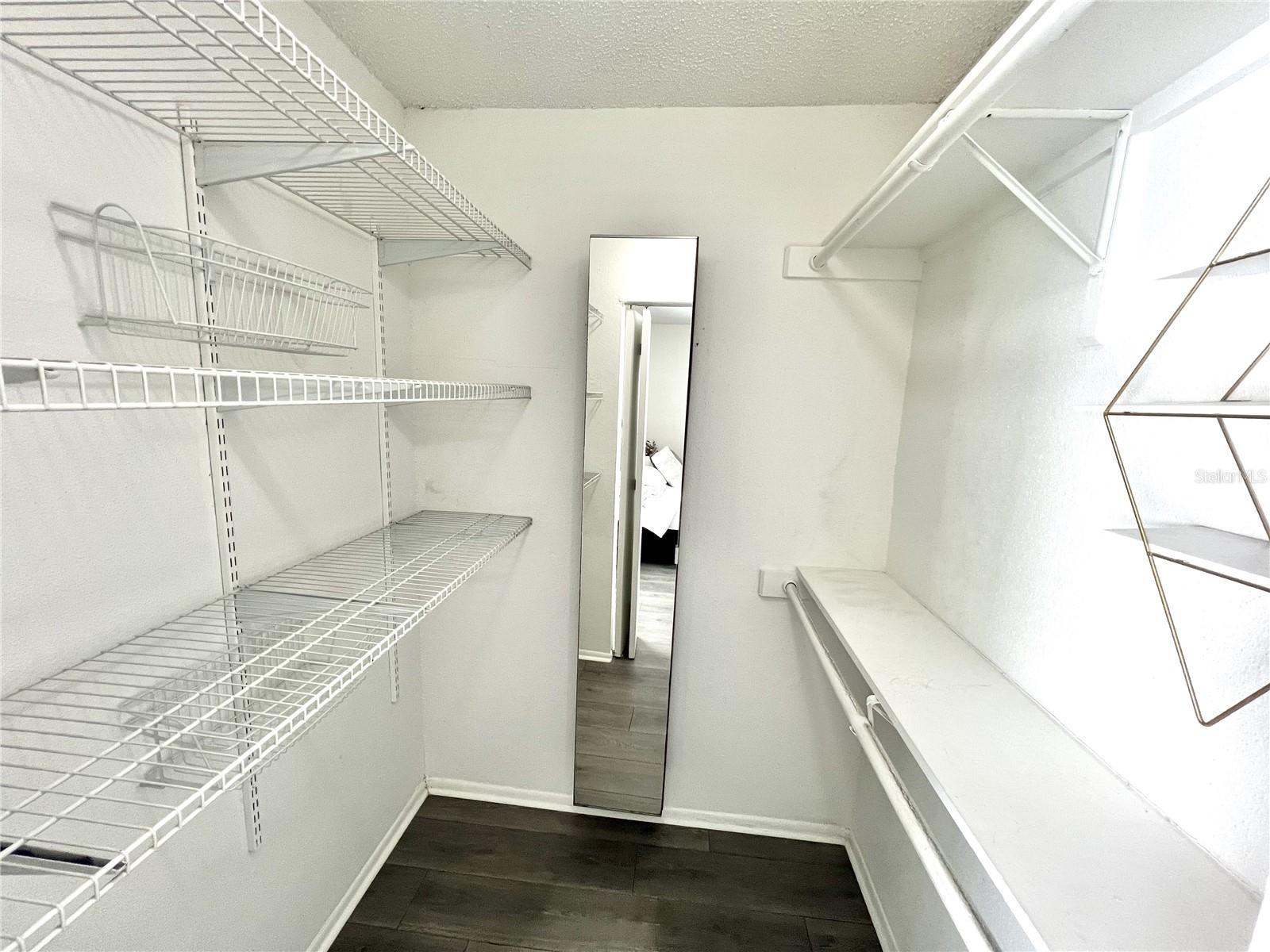 Image 12 of 23 For 3708 Idlebrook Circle 100